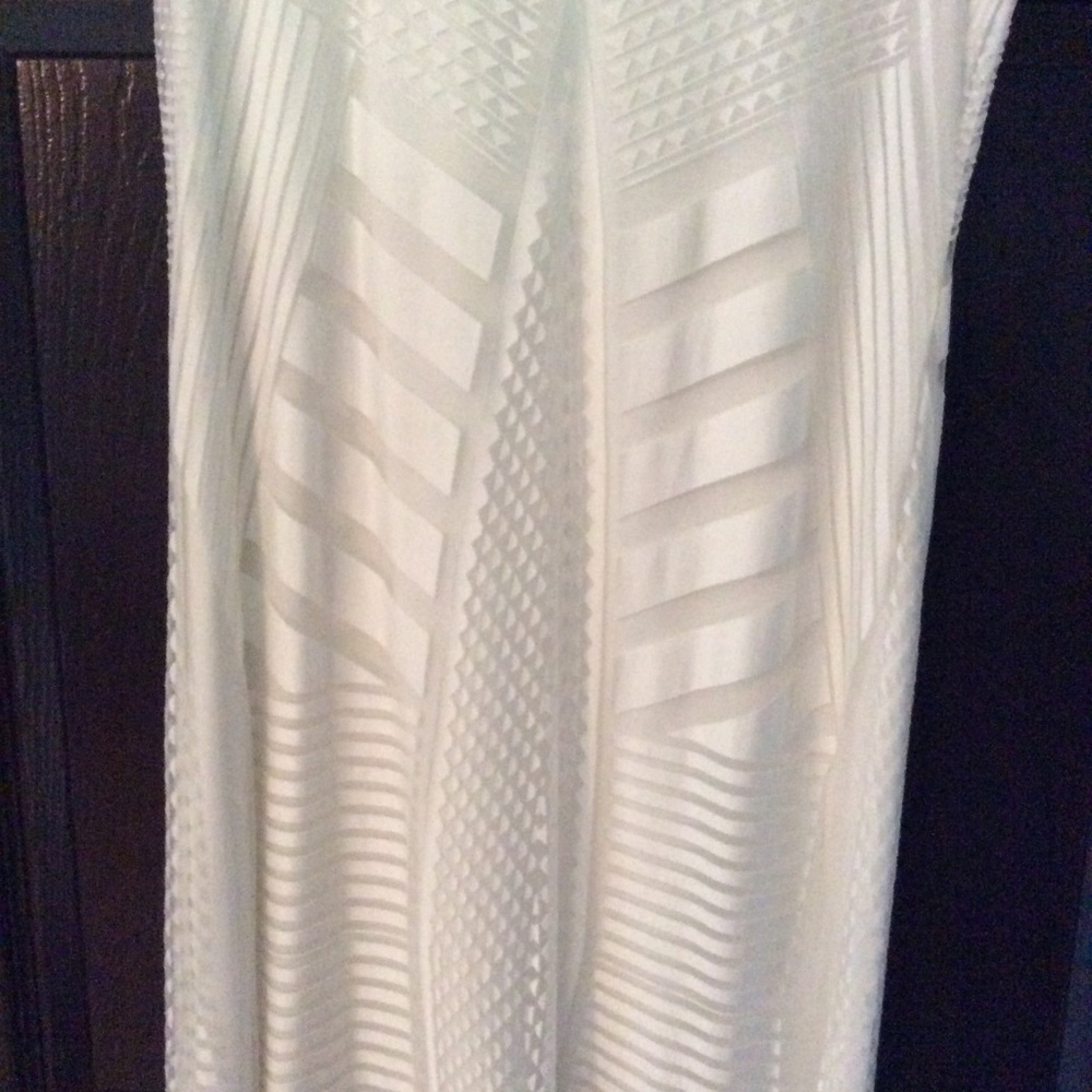 Cache Dress - Picture 5 of 7